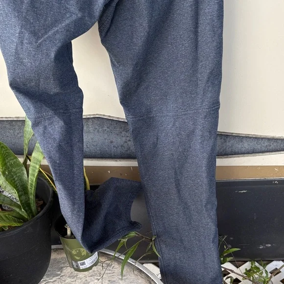 Men's Classic Blue Jeans - Picture 5 of 5